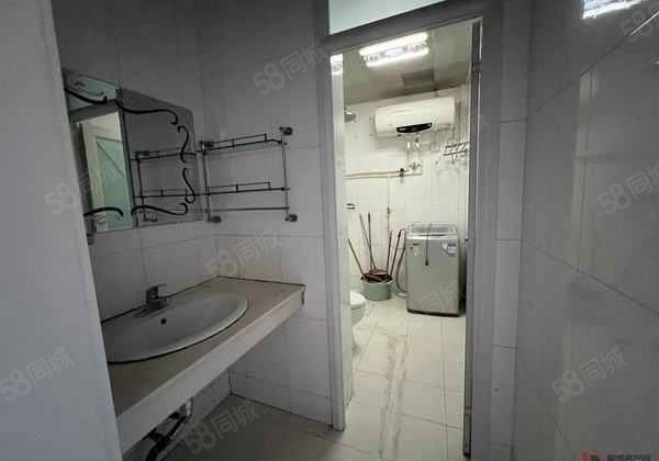 水城国际3室1厅1卫高层电梯房,满五，送地下室，房东直卖