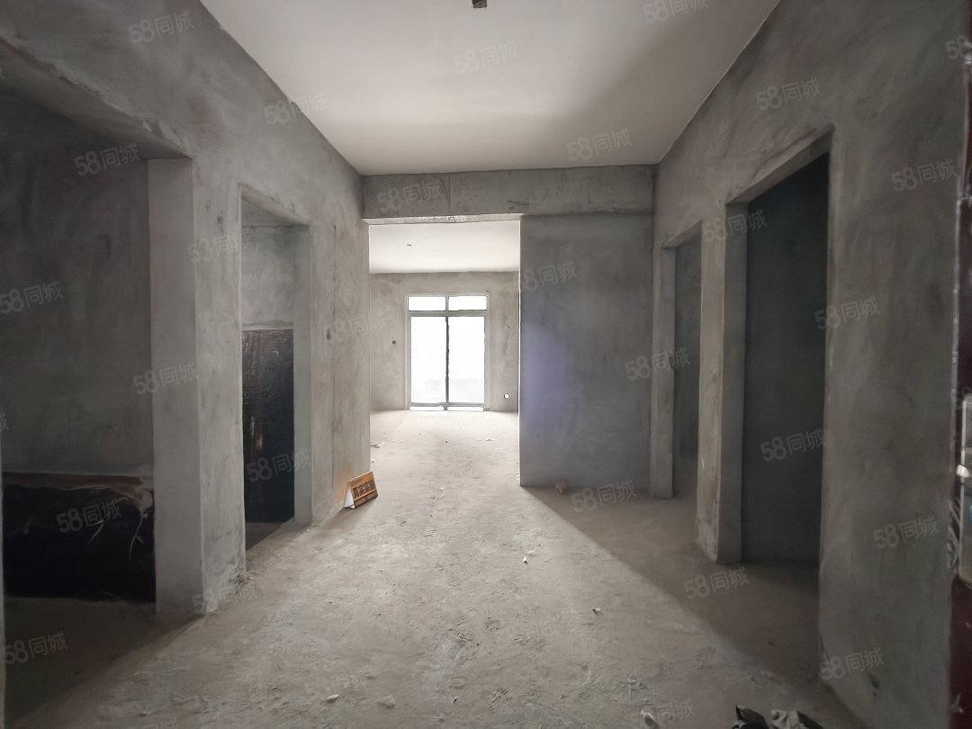 常隆花园3室2厅1卫104㎡南北48万