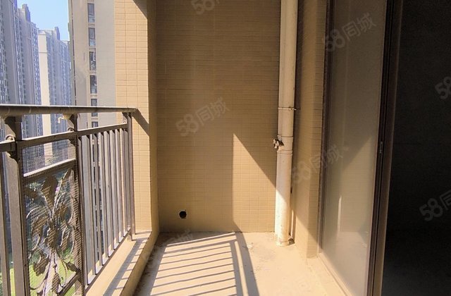 城市中央广场3室2厅134.36㎡87万二手房图片