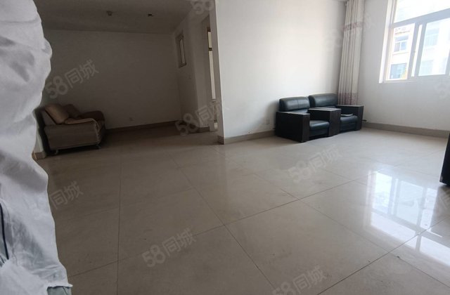 业主诚心急售后许小区中间楼层 三室朝阳 双阳台 免大税 有储