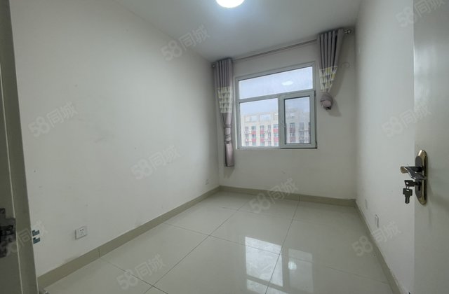 滨河实验 昌润莲城 水岸花语 董付可按揭 房东急售！！！