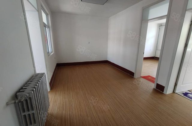 东昌中学 兴华路 馨安小区精装3室 中间层 停车方便 免大税