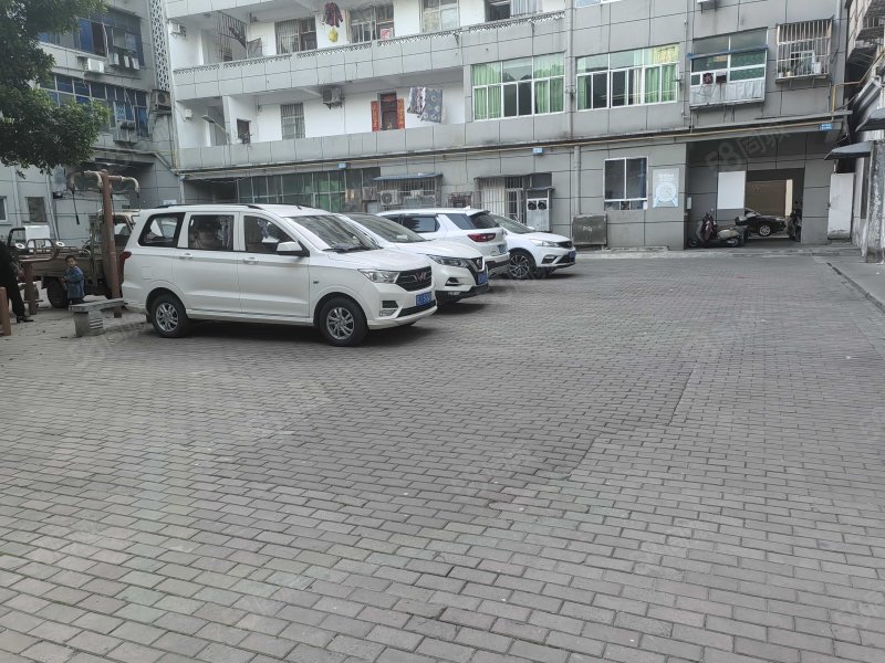 黎明家园3室2厅1卫112.44㎡南34.8万