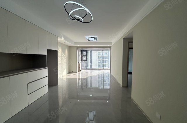 万达大都会公元3室2厅2卫115㎡南北70万