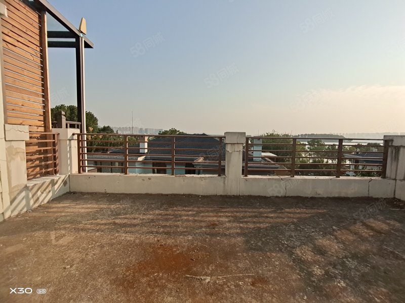 万豪水岸枫林(别墅)4室3厅3卫248.1㎡南北345万