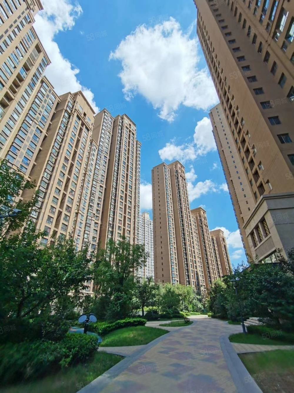 西咸新区地铁口沣东新城奥林匹克花园五期全新精装两室