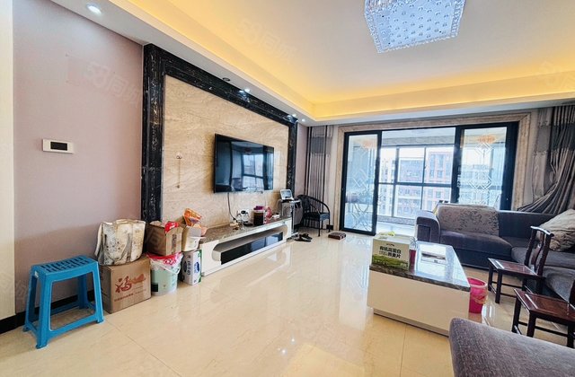 皇庭美域4室2厅174.02㎡180万二手房图片