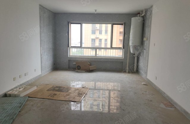 万达附近电梯三室新城未住带车位储藏室