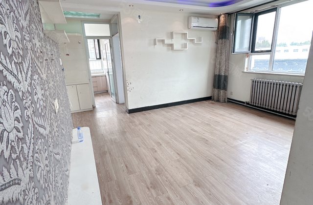 文轩 八中 龙山花园 好楼层 三居 停车方便