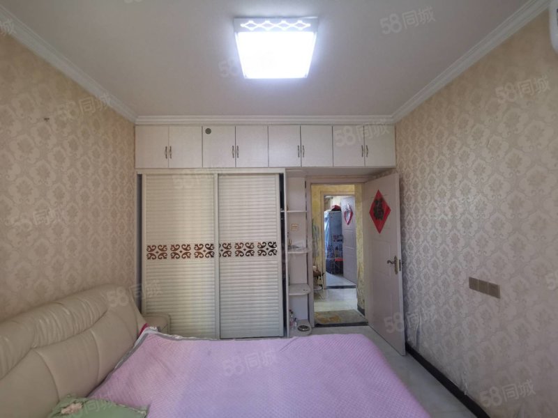 世纪花园3室2厅1卫105㎡南北35万