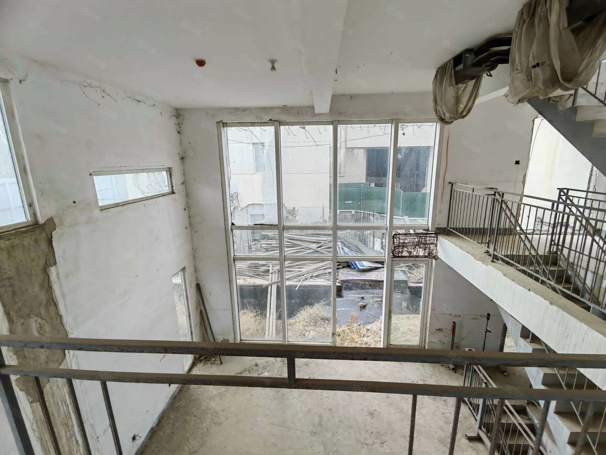 澳景園4室5廳3衛(wèi)500.57㎡南北2000萬