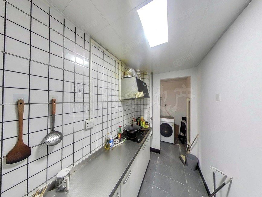 合順家園(西區(qū))1室1廳1衛(wèi)69.83㎡南295萬