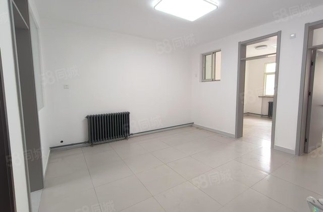 东昌中学 育新街 公园 新区  家属院3室 孝心一楼