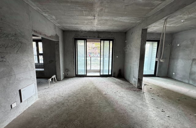 吾悦和府沁园4室2厅129.94㎡99.9万二手房图片