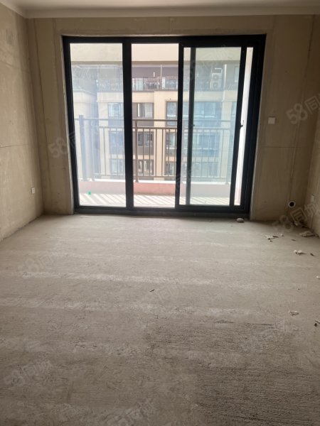 建业心怡苑3室2厅2卫122㎡南北98万