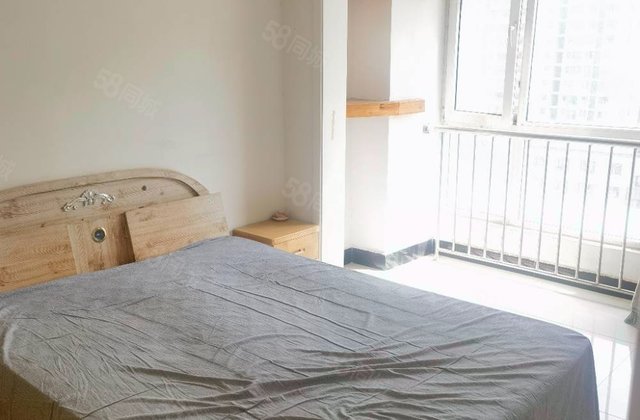 东日瑞景3室2厅104㎡70万二手房图片