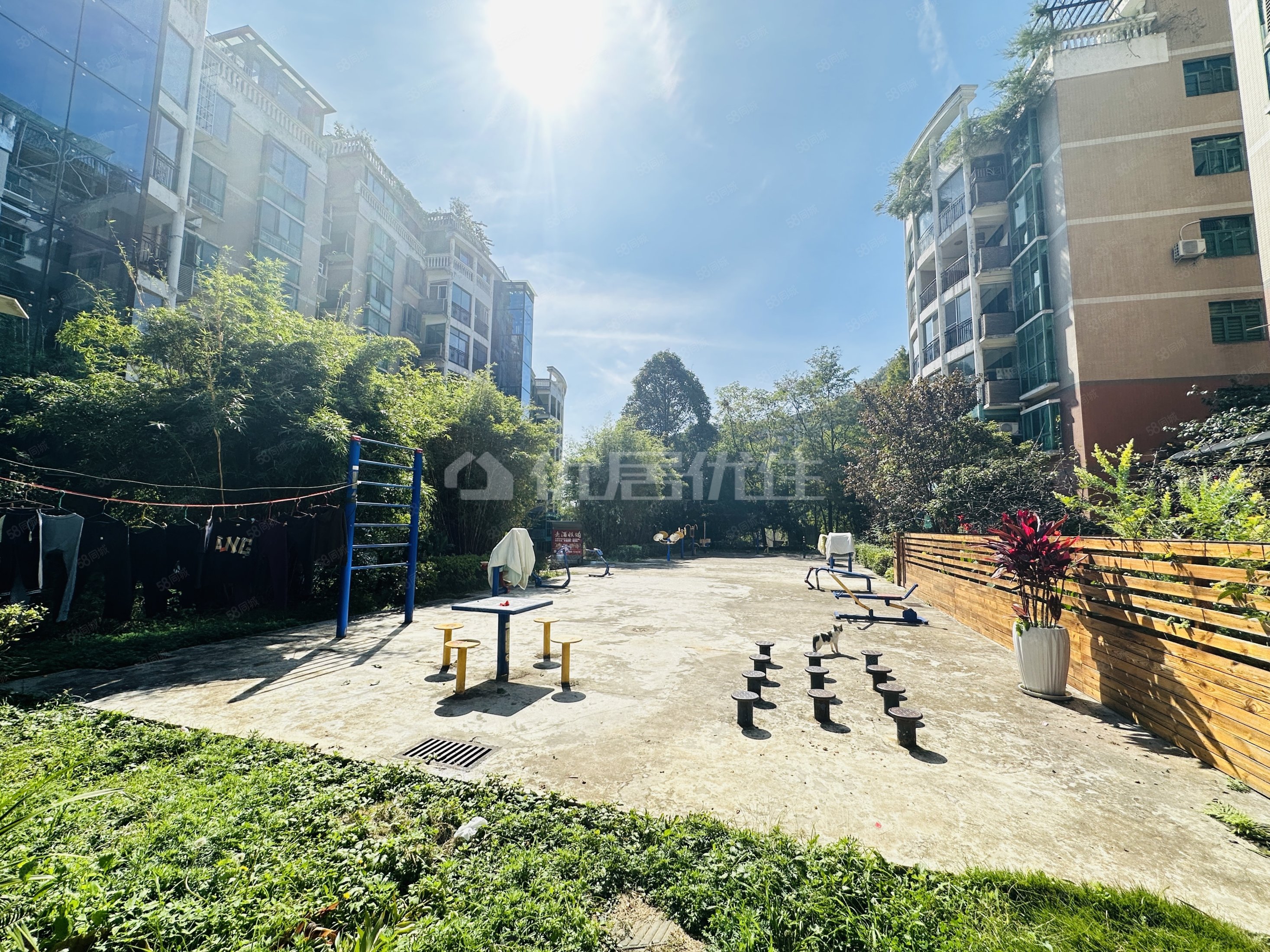 【10图】带花园 实验二中 银通山庄 旁边就是山体公园,银通山庄鸿禧园