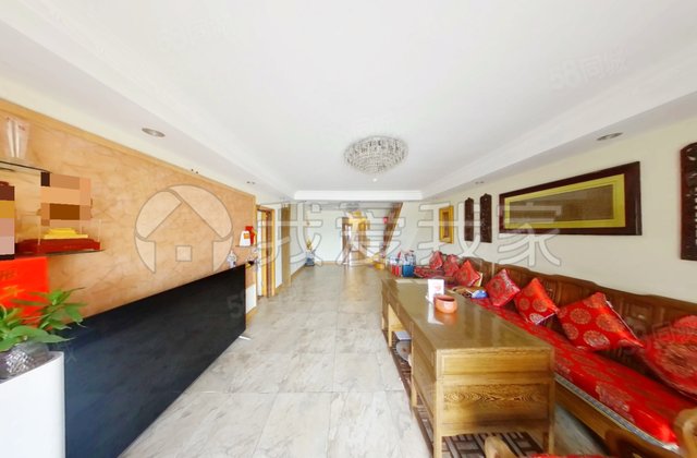 日壇晶華3室3廳3衛(wèi)238.96㎡南北1660萬