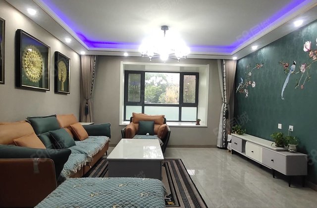 莲湖新城  精装三室  房东急售  电梯一楼  新房未住