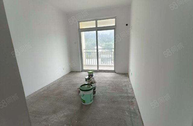 滨湖南苑2室1厅67㎡18万二手房图片