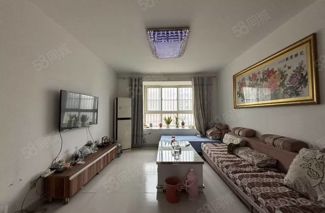 站前街 单价4千多 三叶草户型 盛世嘉苑 南北通透 低楼层