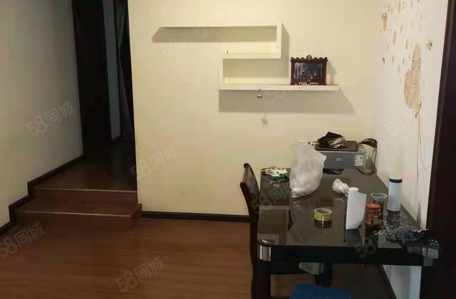 福鑫华庭3室2厅131.74㎡65万二手房图片