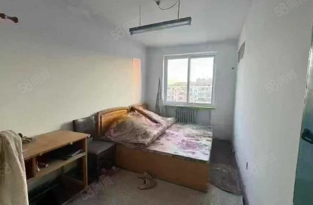 新建村小区2室2厅61㎡35.8万二手房图片