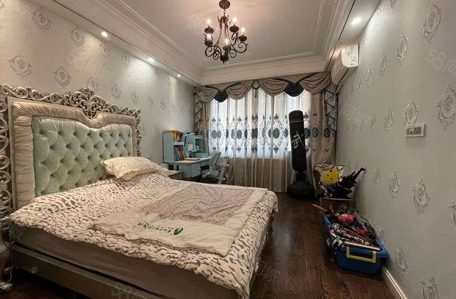 中至信壹号庄园4室2厅133.77㎡88.9万二手房图片