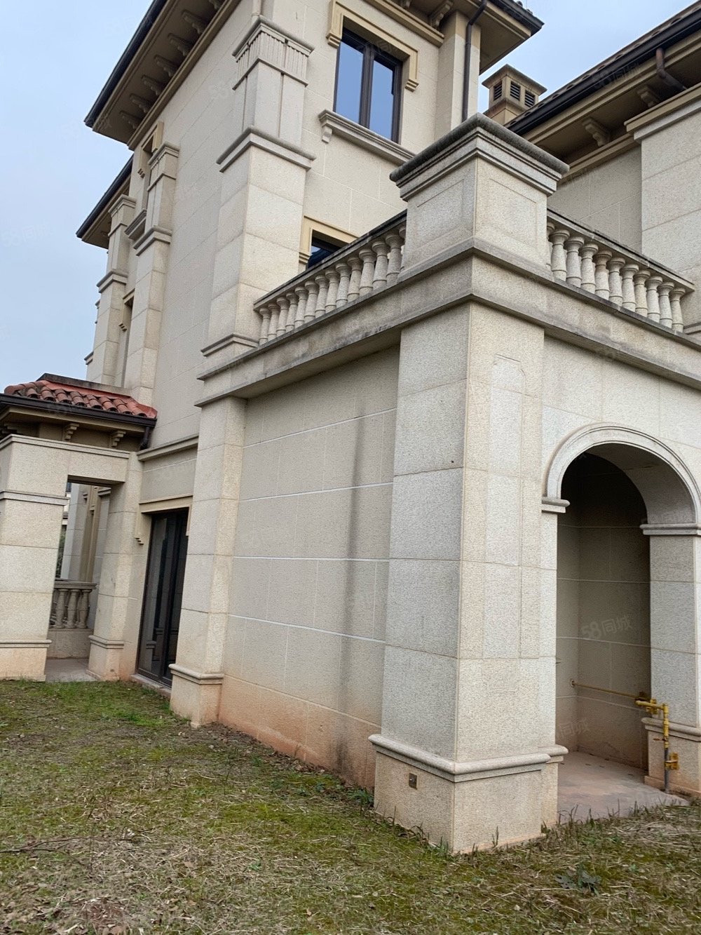 山水御墅(别墅)5室3厅4卫421㎡南北499万