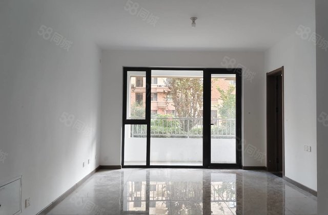 金裕新城 新上房源 走一手 三叶草户型 带车位储藏室 低楼层