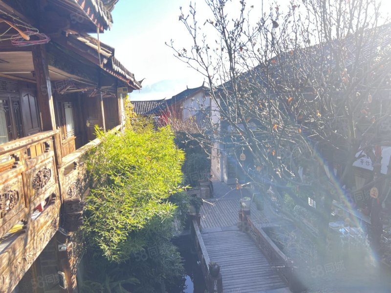 古城一方9室2厅9卫230㎡南北288万