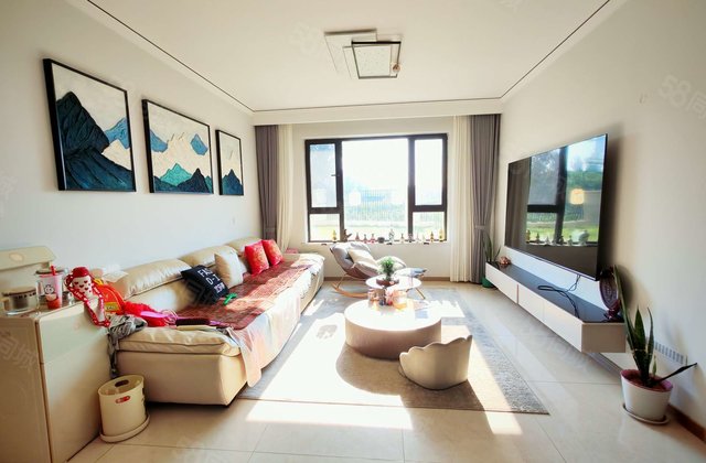 民生凤凰城，一楼带院，精装修，送车位储藏室，急售