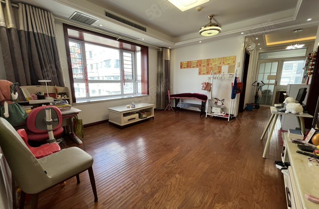 上东昌！中华御苑水城华府！电梯好楼层！边户！精装3室！可谈