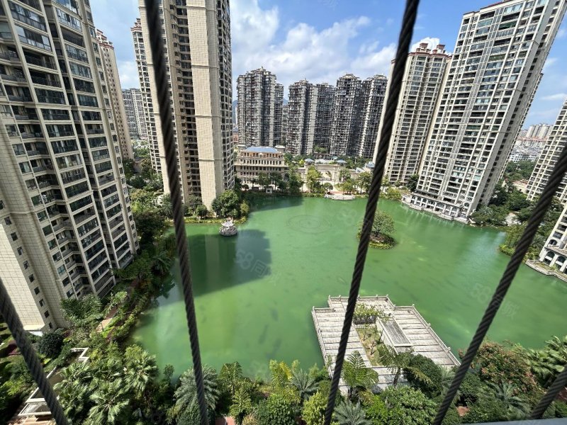 桔山湖正朝湖房东因工作调动转让视野好精装修三房拎包入住