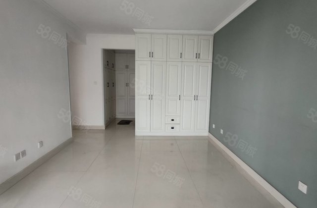 精装修洋房！精装修边户三室朝阳全明户型，送45平储藏室免大税