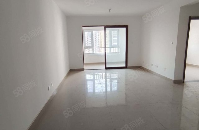 急售湖边火车站 正南朝向 医疗配套成熟 中间好楼层 商品住宅