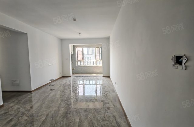 区政府   实验 区医院附近 电梯房 三室两厅 南北通透