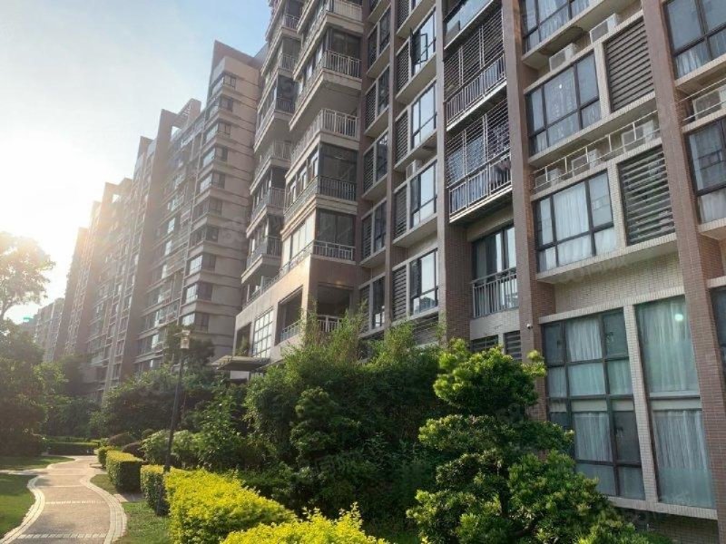 汕头第一城2室2厅1卫63㎡南北102万