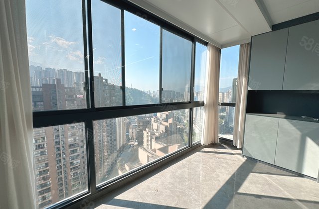 时代锦园4室2厅187㎡215万二手房图片