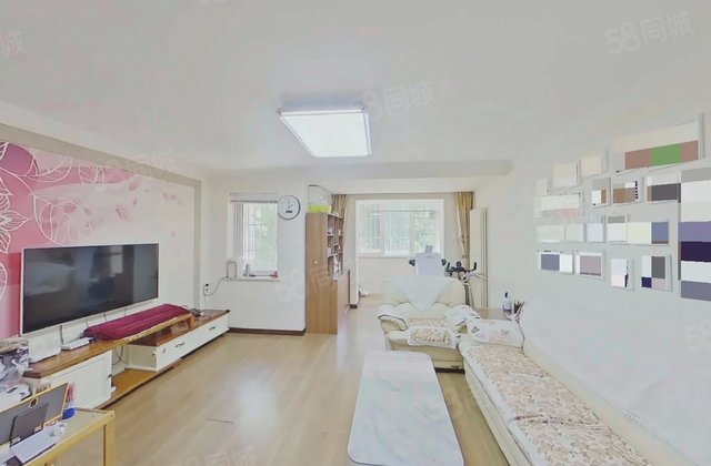 青年湖东里3室1厅138.4㎡1290万二手房图片