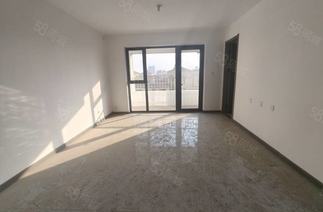 文轩南邻，走一手，送车位储藏室，金裕新城