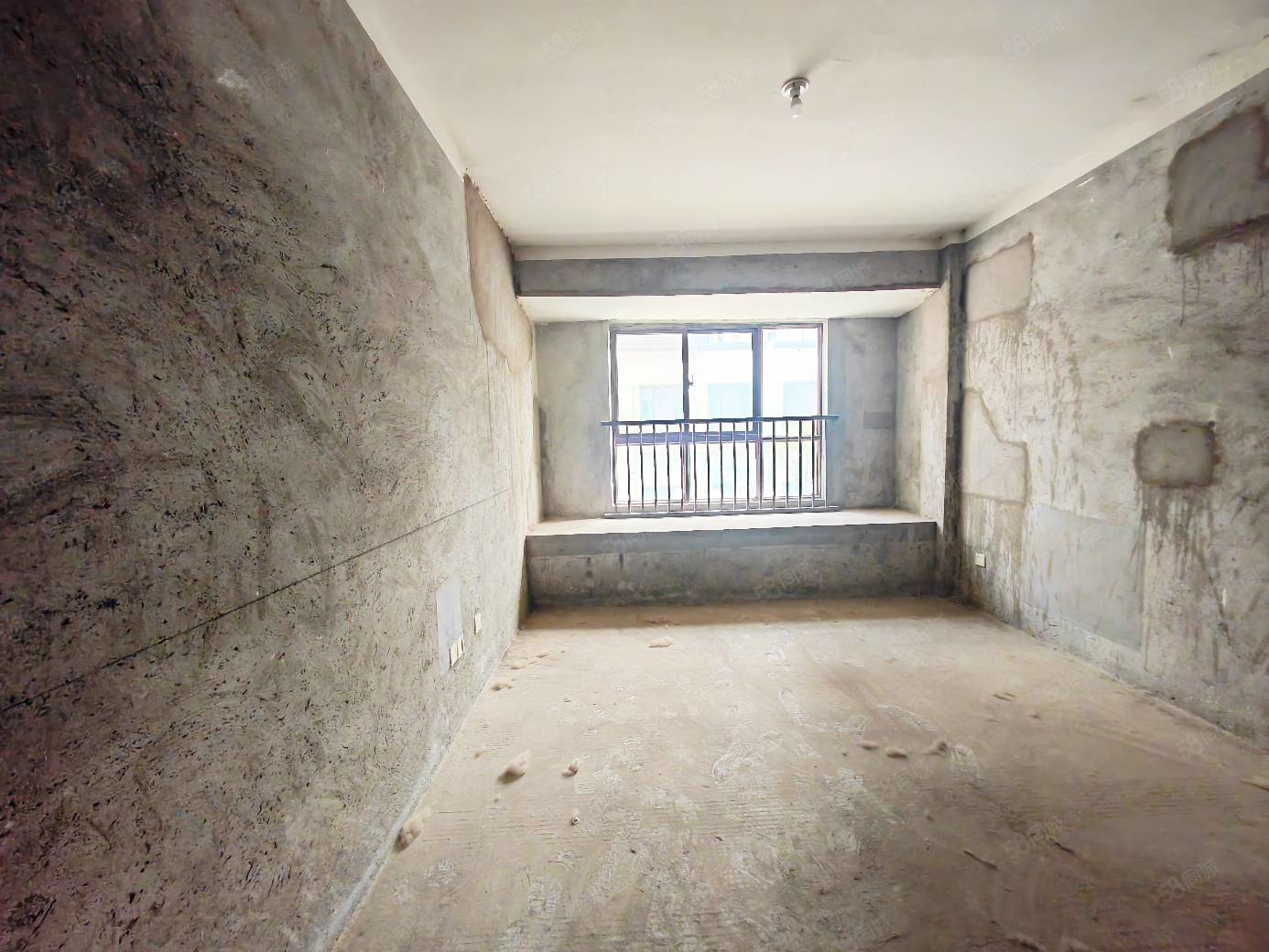 北京城房京城华府4室2厅2卫128㎡南北77万