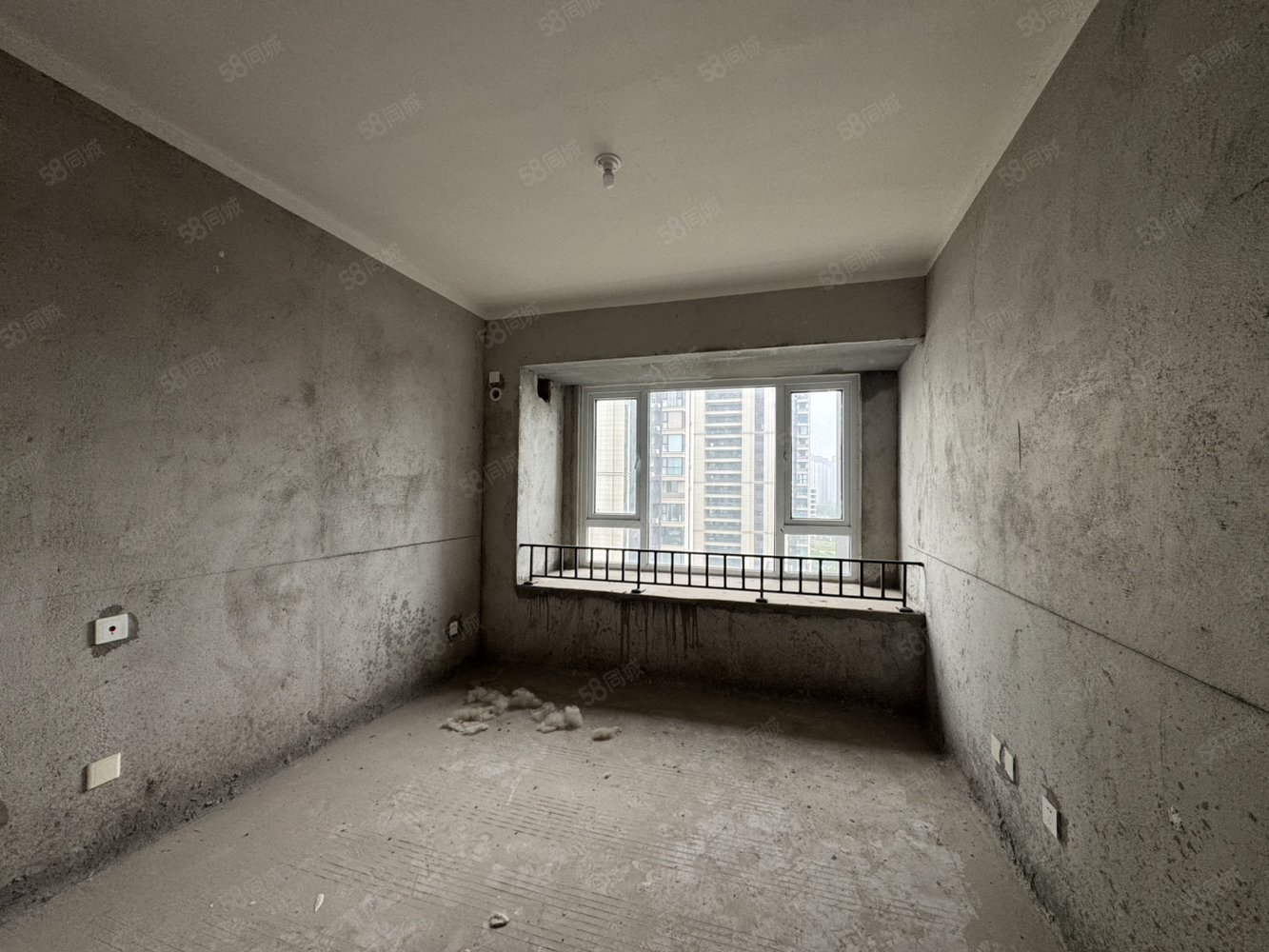 圣桦锦江天玺3室2厅2卫108㎡南北58万