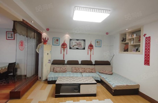 星光小区 三室4楼育红实验近医院 精装好房 超低密度