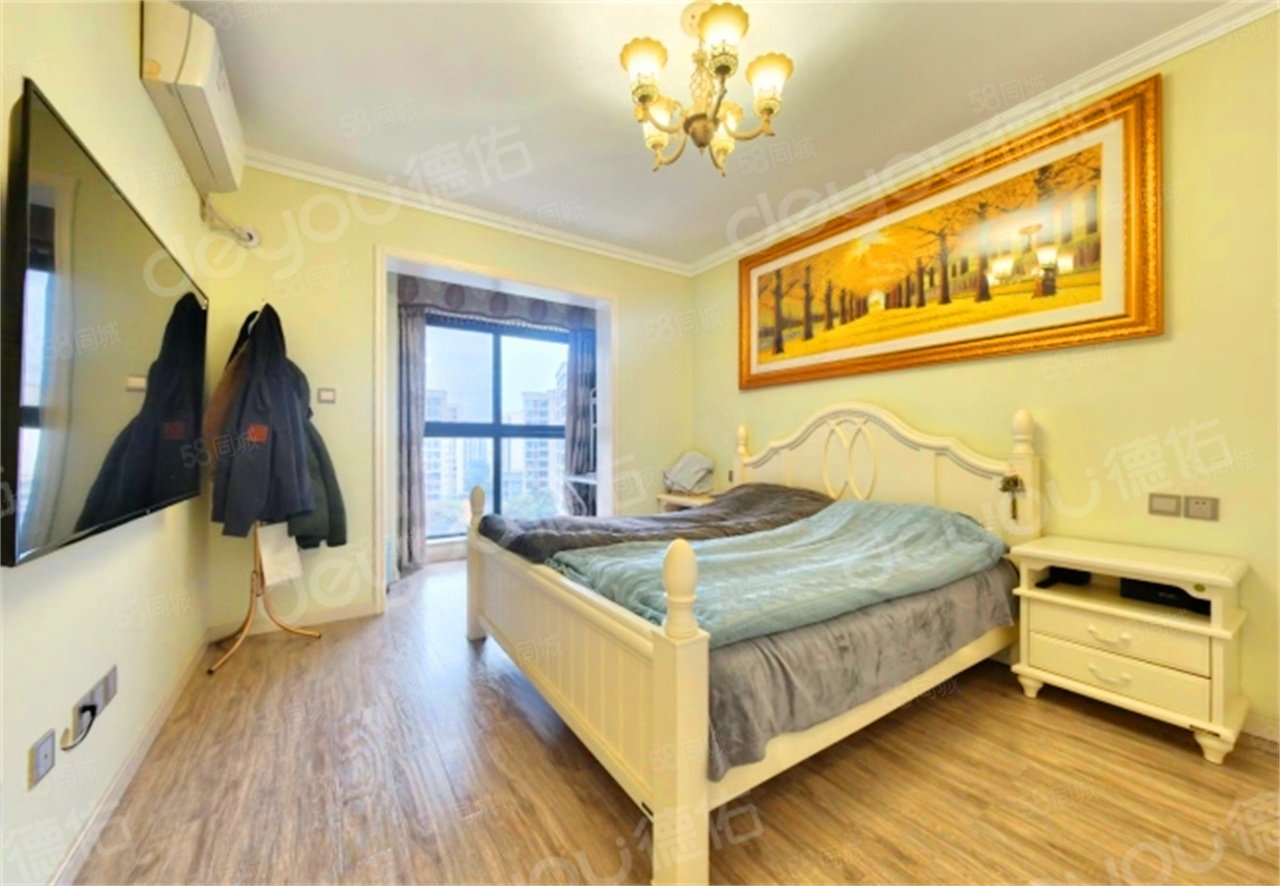 大成郡3室2厅1卫96.22㎡东西130万