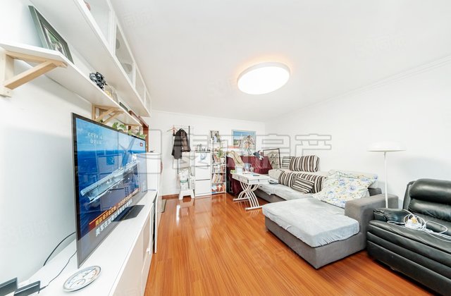 裕瑞轩1室1厅69.39㎡375万二手房图片