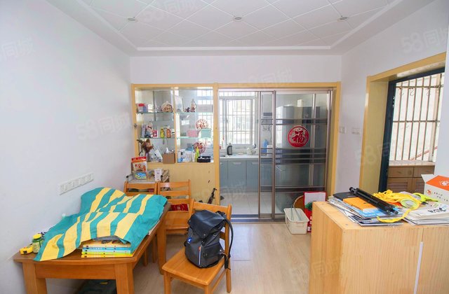 四湾巷小区3室1厅76㎡135万二手房图片