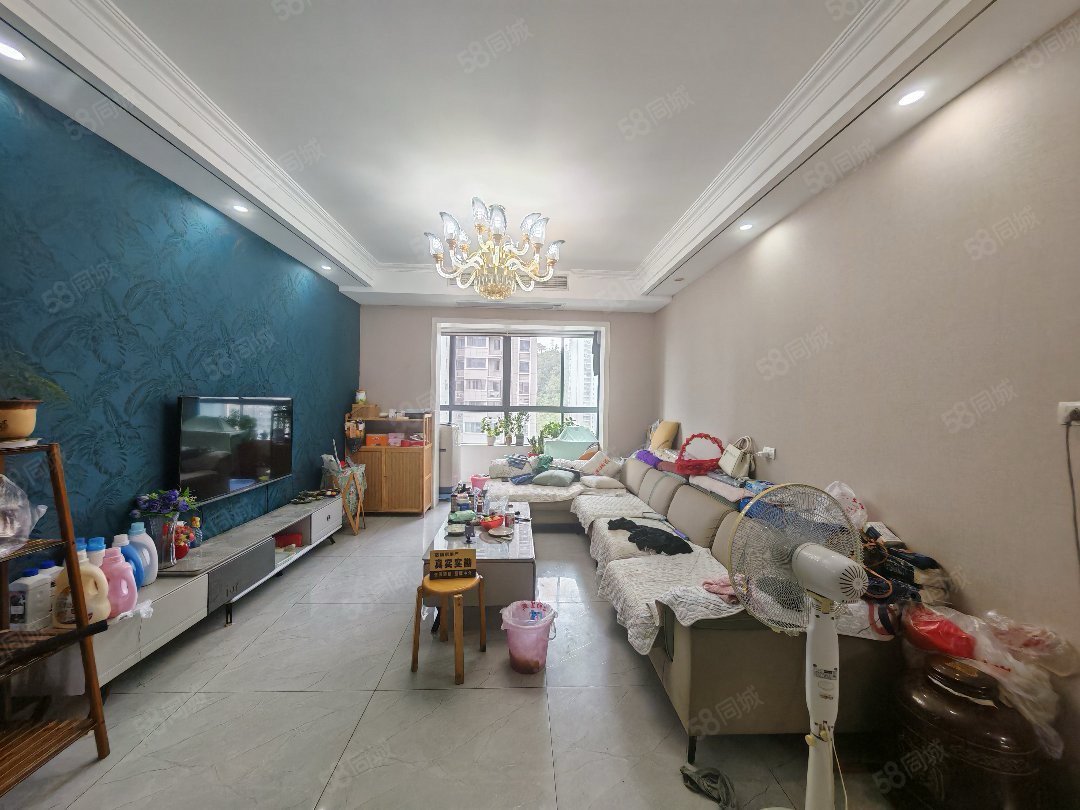 常隆花园3室2厅2卫121.7㎡南70万