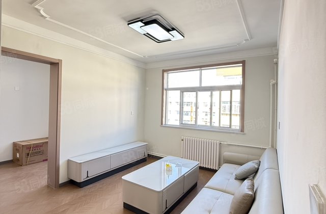 文轩中学 柳园办事处家属院 精装三室两厅 有证可按揭停车方便