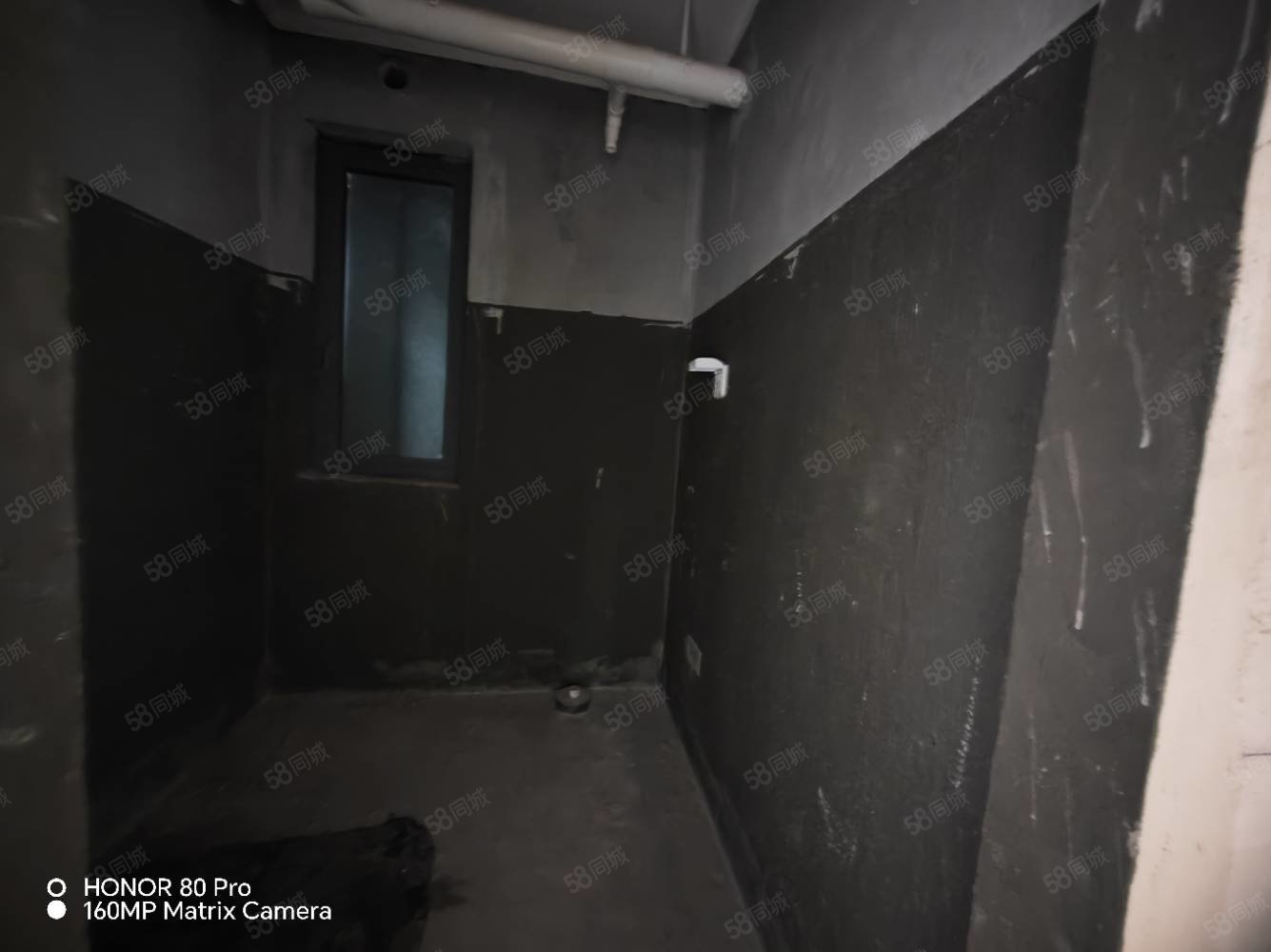 维也纳庄园5室2厅3卫278㎡南北208万